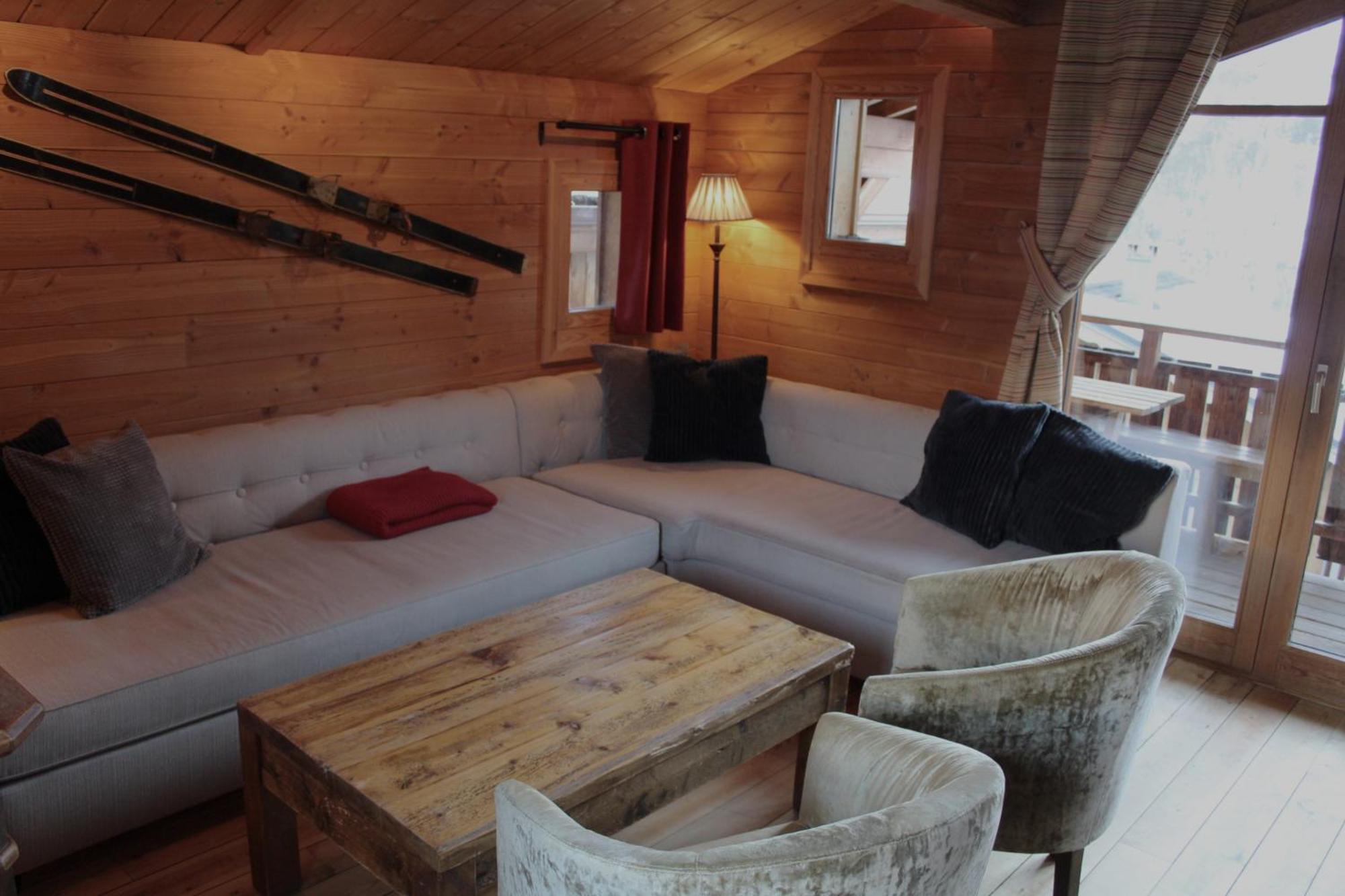 Cosy 4 Bedroom Chalet With Hot Tub Saint-Marcel  Exterior foto