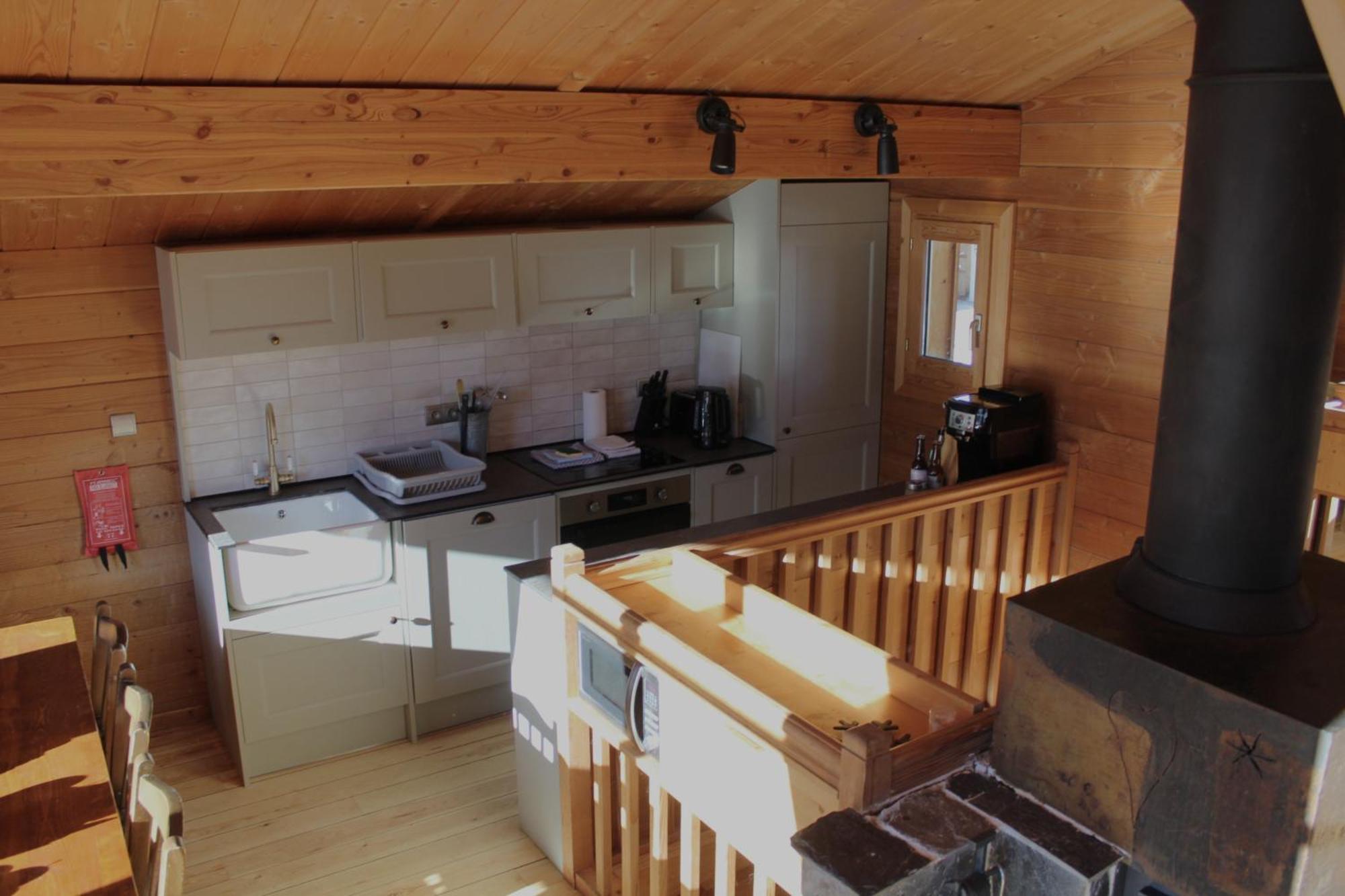 Cosy 4 Bedroom Chalet With Hot Tub Saint-Marcel  Exterior foto